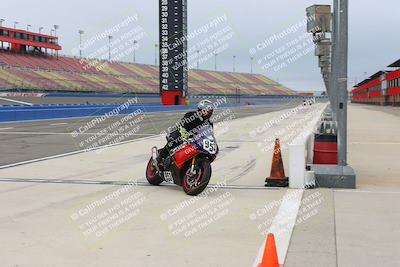 media/Oct-15-2022-Fastrack Riders (Sat) [[9a18b22502]]/Level3/Grid Shots/